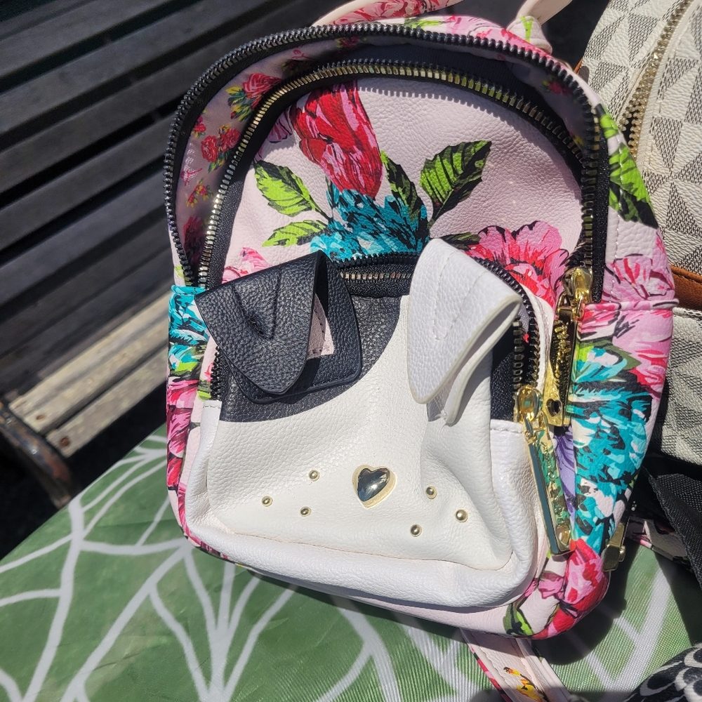 Betsey Johnson doggy mini backpack